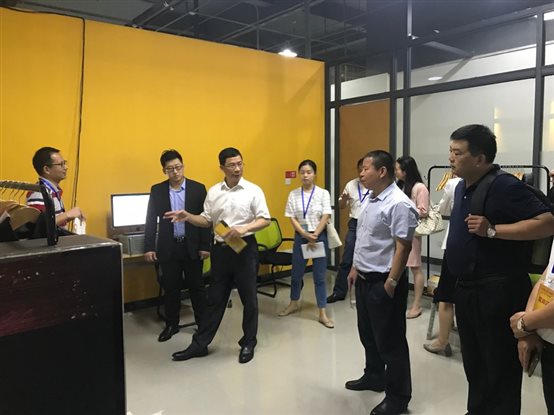 福建省發(fā)改委黨組成員、副主任詹晨輝一行蒞臨我司調研指導